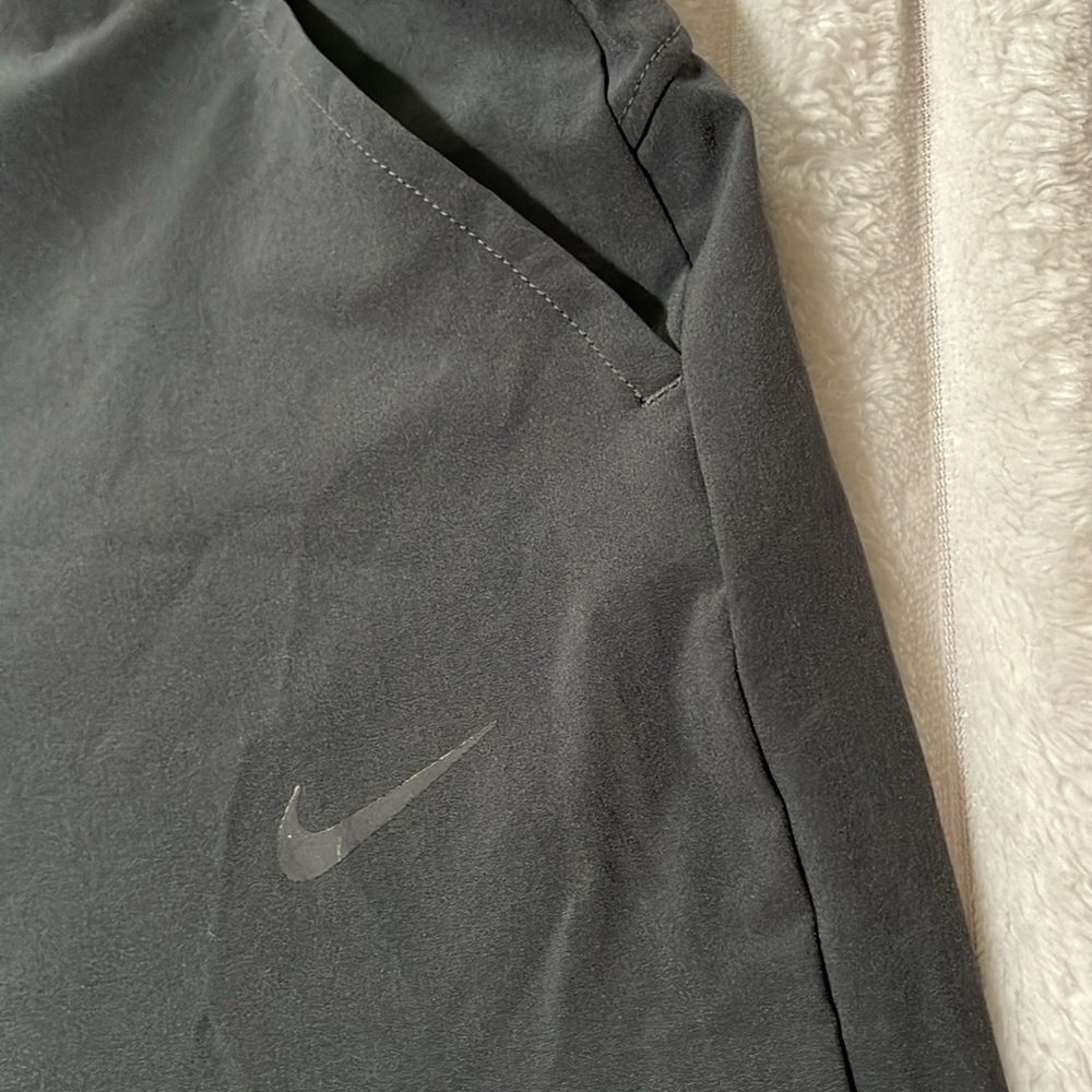 Nike Bliss Victory Standard Fit Mid Rise 7/8 Length Pant NWT | Size 1X - Picture 3 of 10